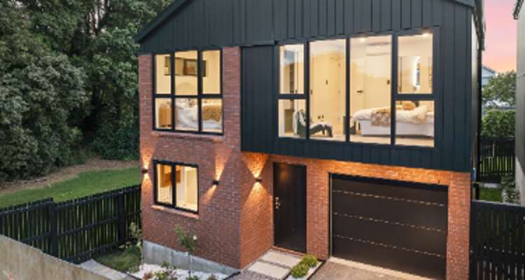 13e Torino Street_0