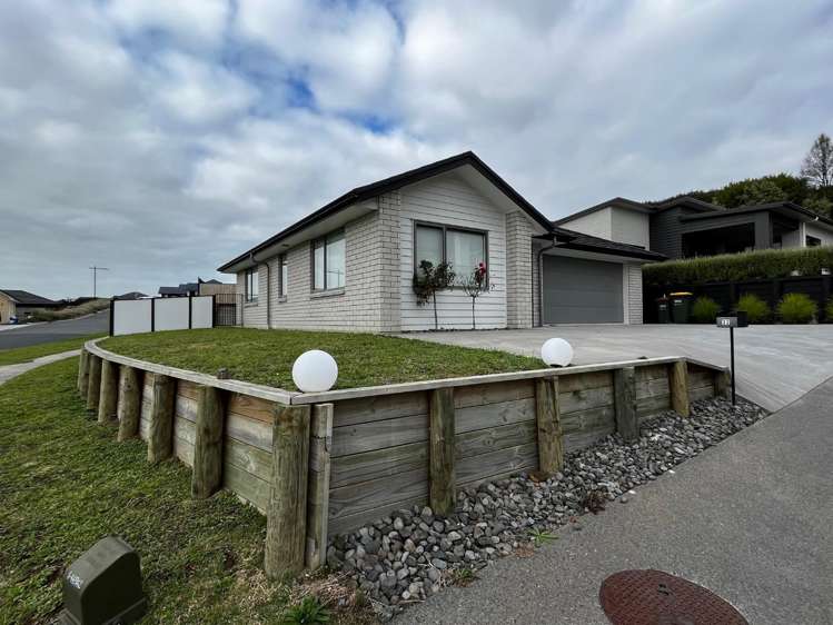 32 Rose Berry Crescent Flagstaff_0