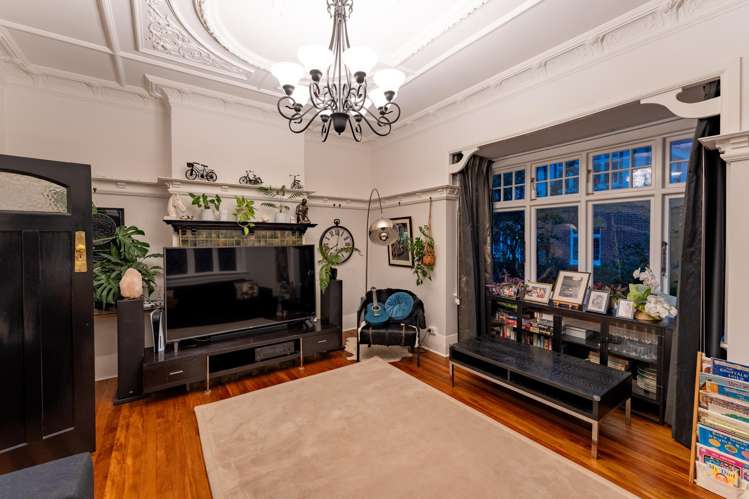 11 Ings Avenue St Clair_8