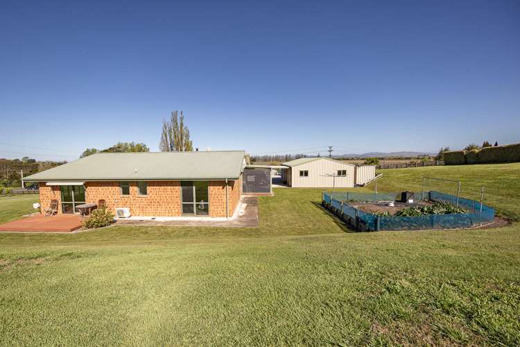 7 Omarunui Road Waiohiki_21