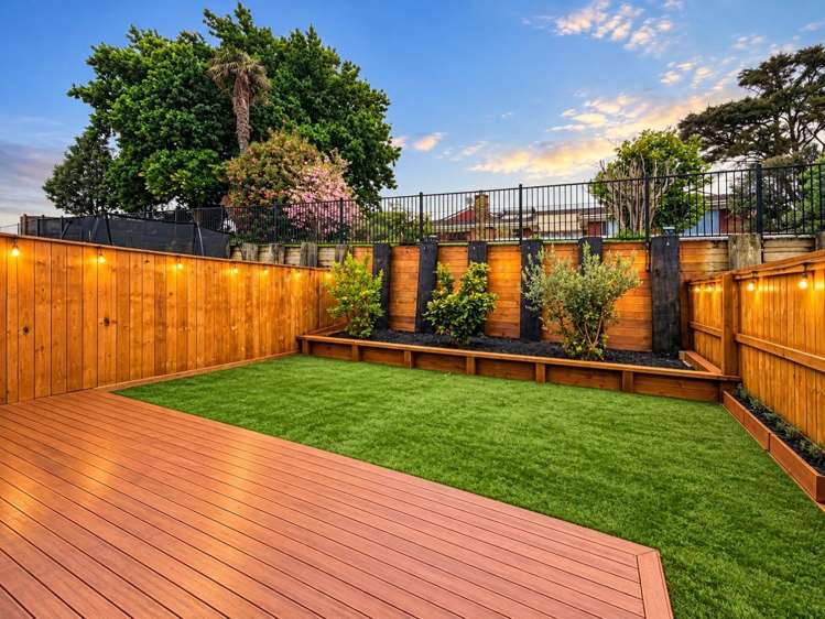 17 Korokio Lane Henderson_16