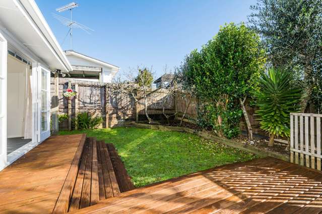 1/54 Woodside Avenue Northcote_3