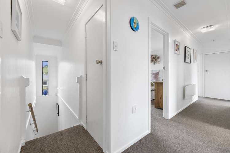 8 Clariton Avenue Green Island_13