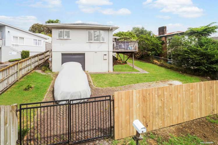 13 Vandeleur Avenue Birkdale_11