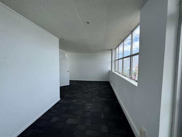 Tidy first floor office for lease