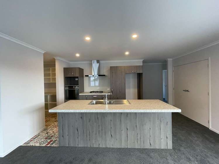 25 Forest Hill Road Henderson_1