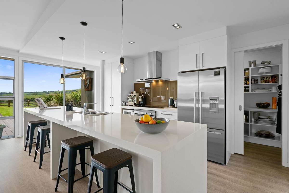 3/398 Luck At Last Road_4