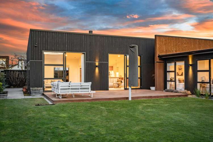 41 Grayshott Avenue Casebrook_1