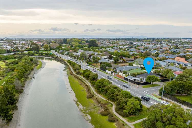 911 Ferry Road Woolston_15