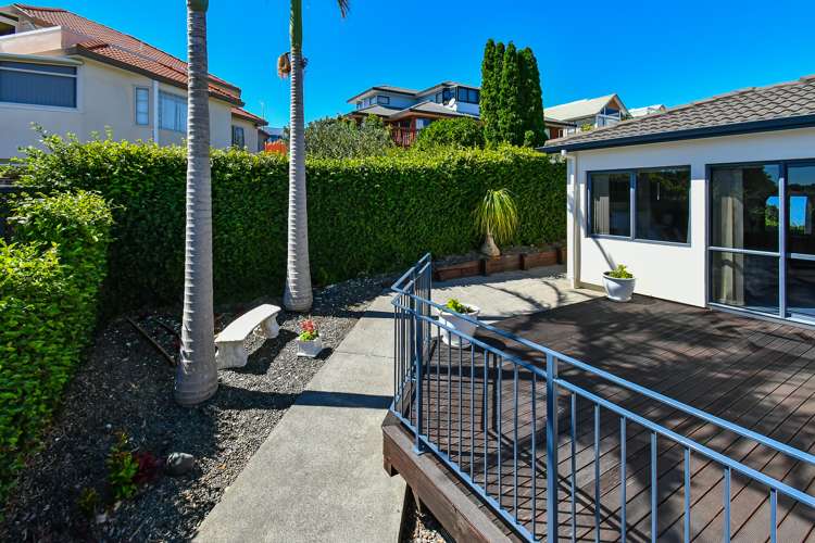 16 Lobelia Rise Goodwood Heights_18