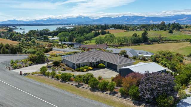 Tasman Bay Views in Redwood Valley
