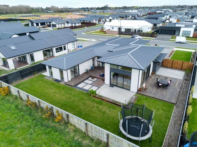 71 Halpin Drive Lincoln_33