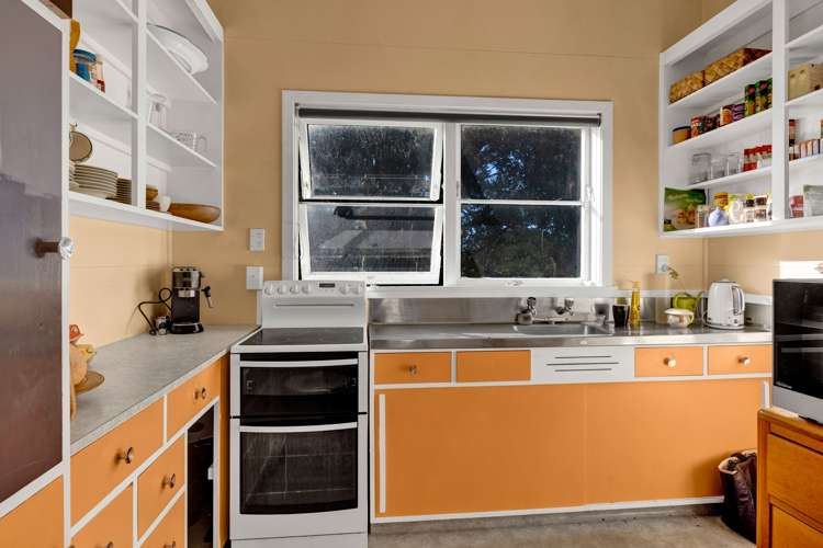 1099 Normanby Road Manaia_15