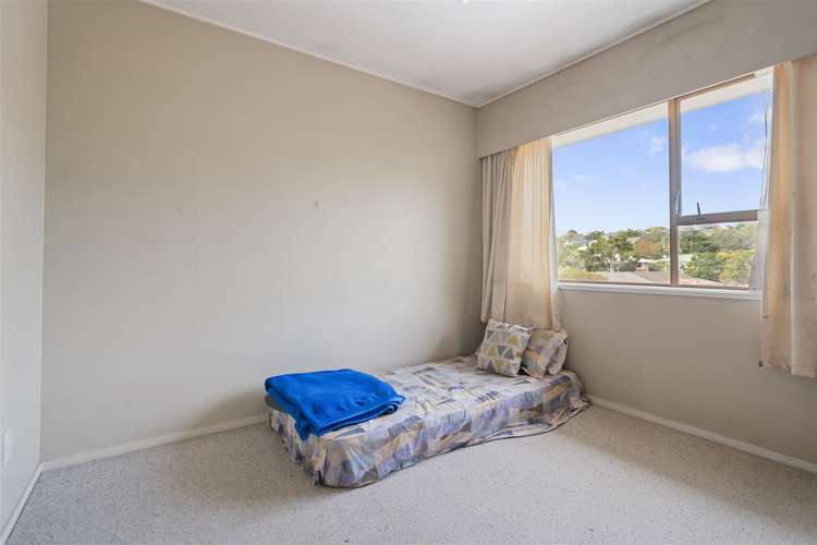 2/15 Locke Avenue Mount Roskill_5
