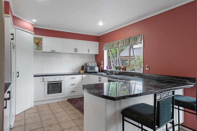 A/325 Royal Road Massey_3