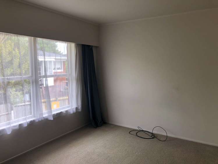 1/99 Hillside Road Glenfield_7