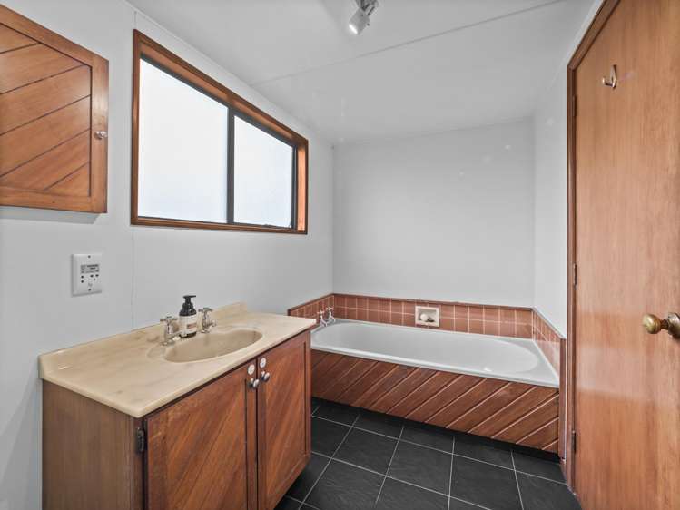 165 Harrison Street Allenton_19