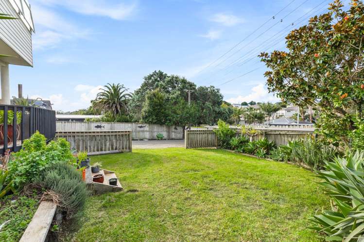 1/369 Whangaparaoa Road Stanmore Bay_22