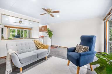 2/63 Fourth Avenue_1