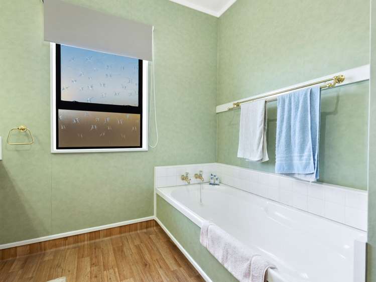 2/507 Avenue Road West Hastings Central_12