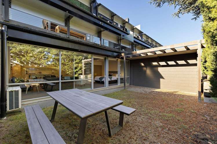 13/22 Hallenstein Street Queenstown_14