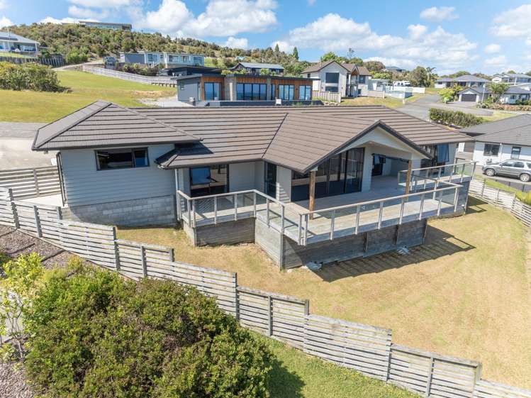 20 Eagles Way Coopers Beach_11