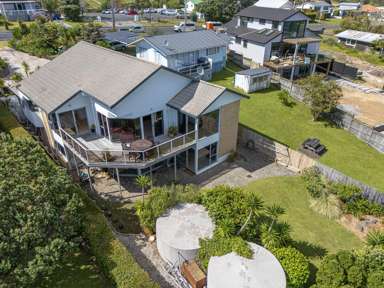 1326 Whangaparaoa Road_1