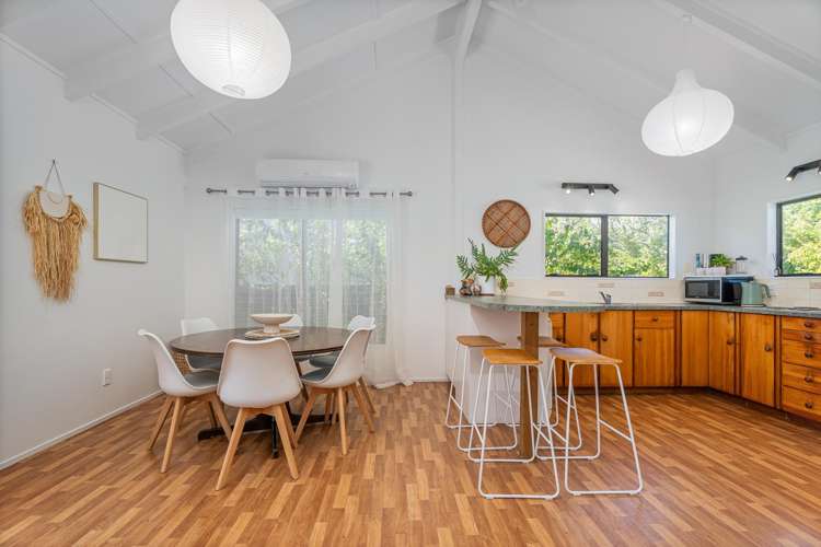 32 Captain Cook Road_3