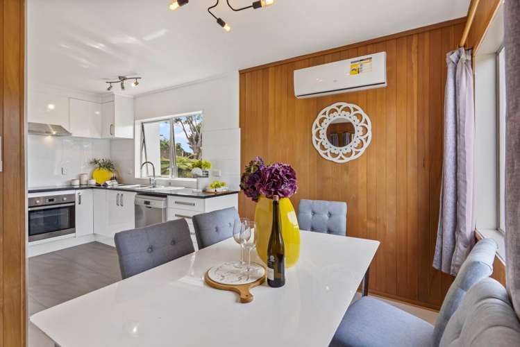 1/65 Girrahween Drive Totara Vale_3