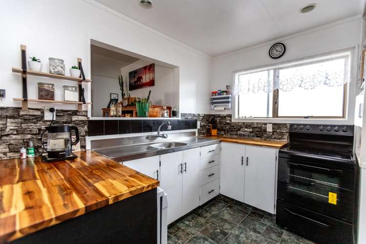 78 Station Road Paeroa_13
