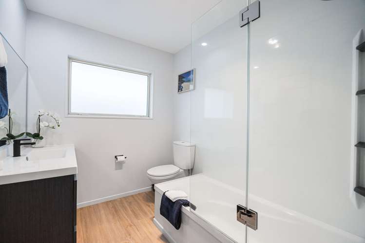 22 Whangaparaoa Road Red Beach_13