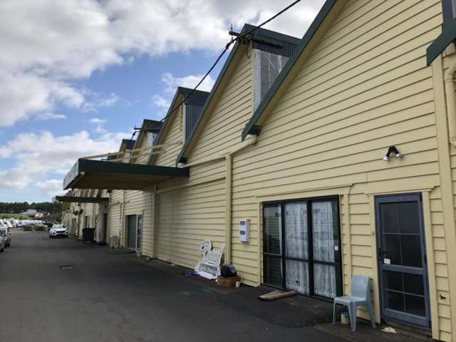 Unit B/8 Railside Place Frankton_1
