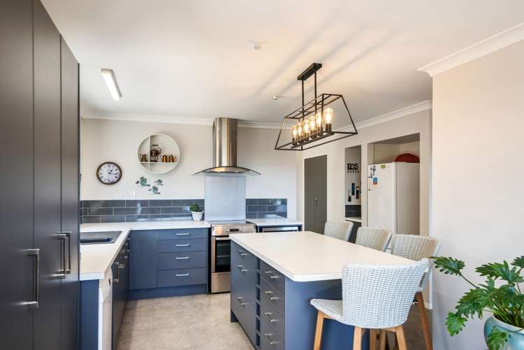 64 Kotare Street Waikanae_11