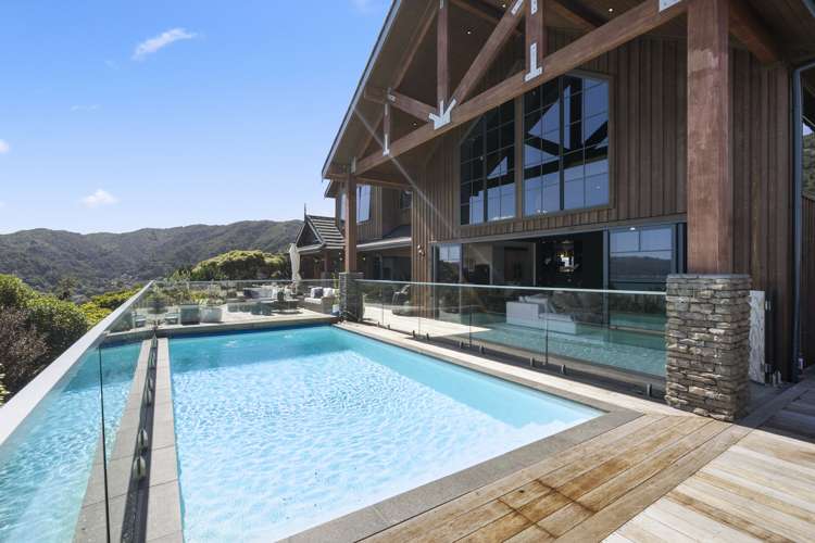 33 Waitohu Road York Bay_9