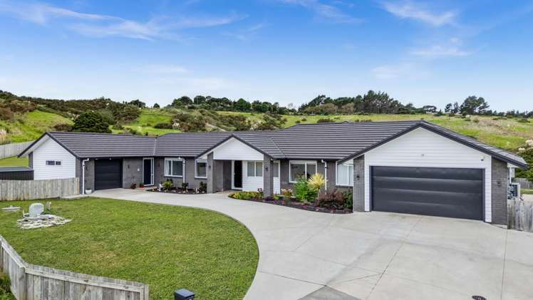 13 Otaota Way Flat Bush_4