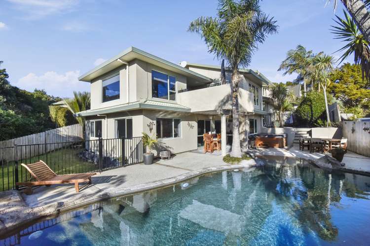 23 Silkwood Grove Totara Heights_17