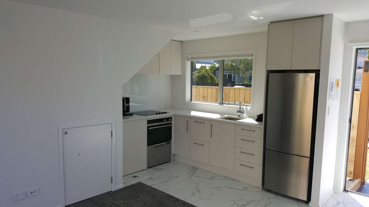 1 Spacious Bedroom Townhouse 5