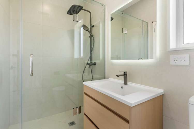 51 Stableford Crescent Opaheke_14