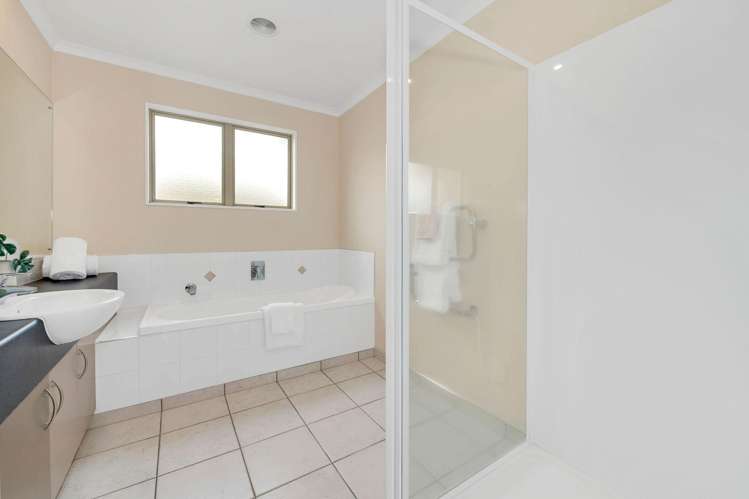 7 Middlefield Drive East Tamaki Heights_19