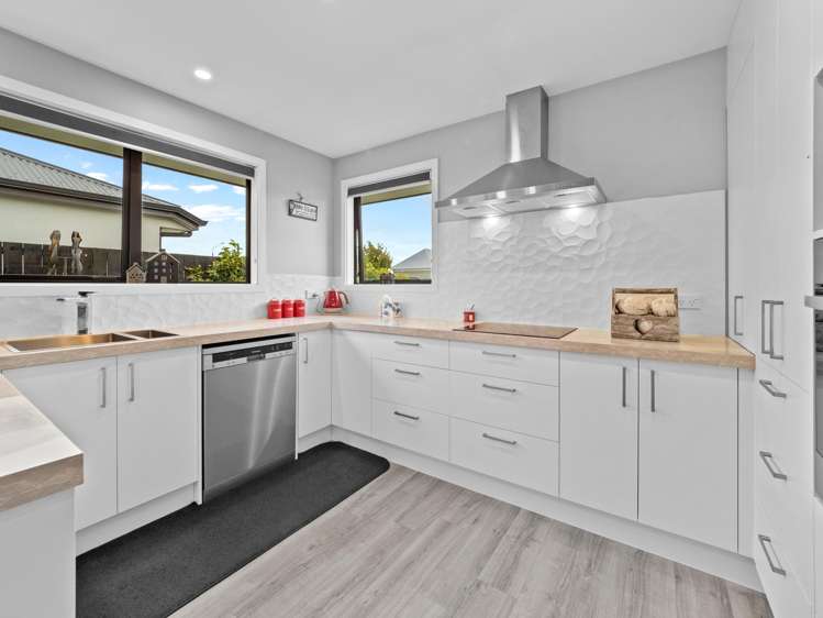 129 Middle Road Allenton_2