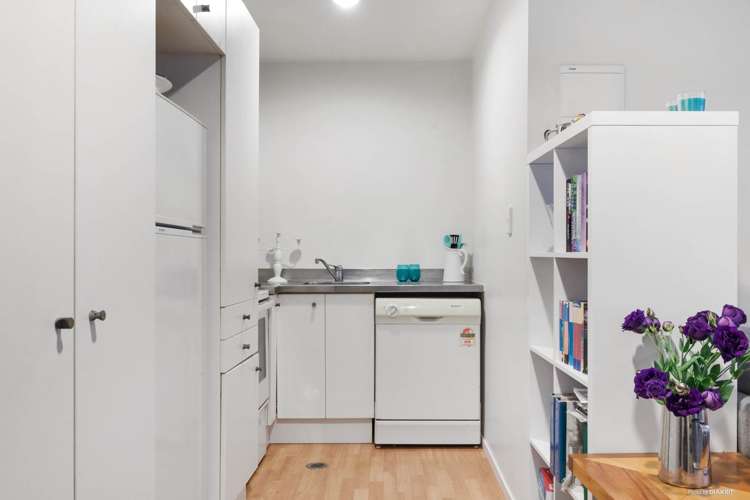 1/8 Clayton Street Newmarket_3