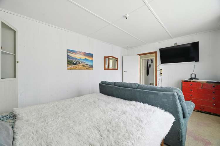 154 Clayton Road Mangakakahi_15