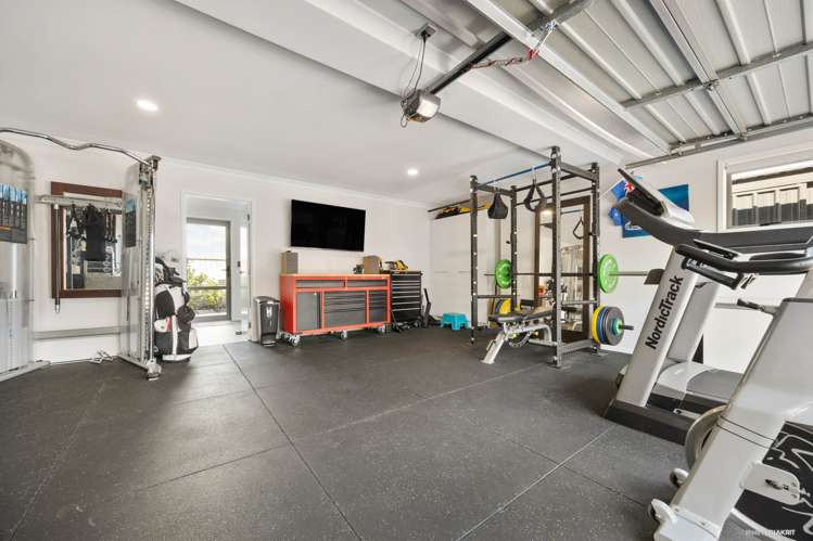 10 Columbia Crescent Beachlands_21