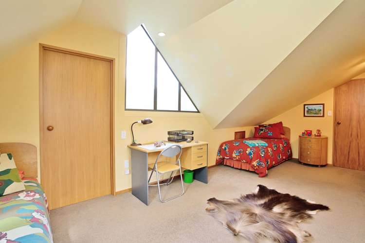 54 Mckellar Road Seaward Bush_12