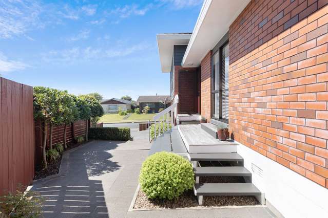 1/30 Rushgreen Avenue Pahurehure_4