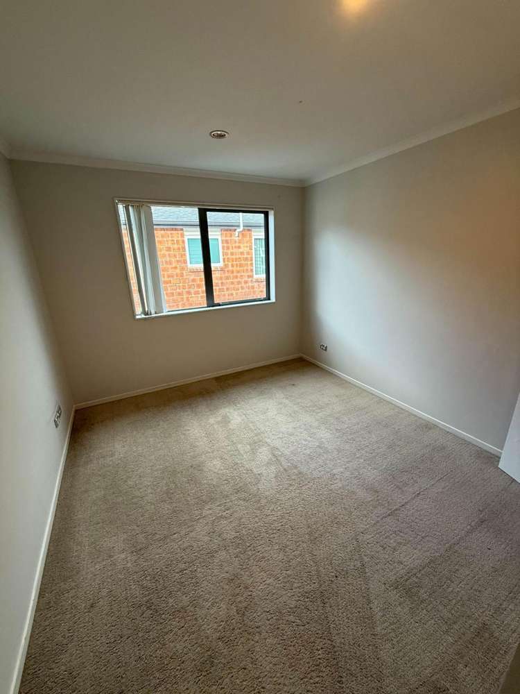 16 Beltany Drive Flat Bush_12