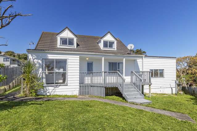 TWO BATHROOMS, DOUBLE GARAGE… YES PLEASE