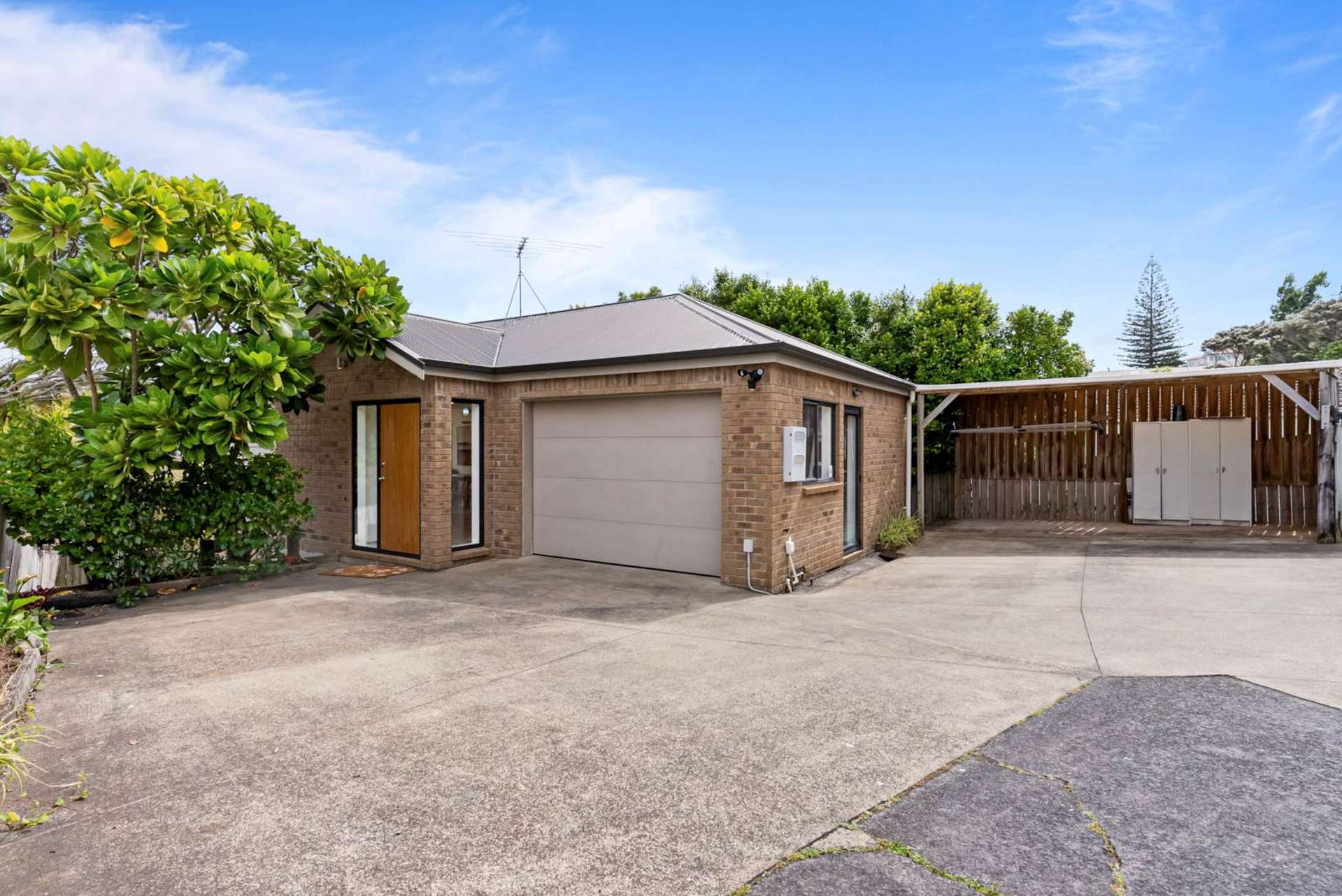 3/69A Chivalry Road Glenfield North_0