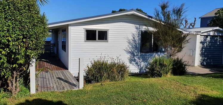 84 Doves Bay Road_0