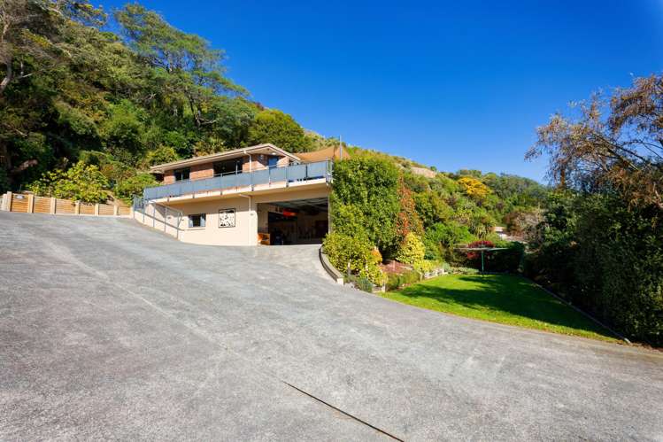 22a Kotuku Road South Bay_39